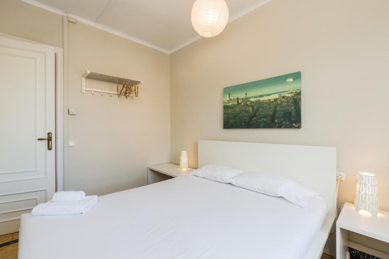 Priority Fira Apartments Barcelona Luaran gambar