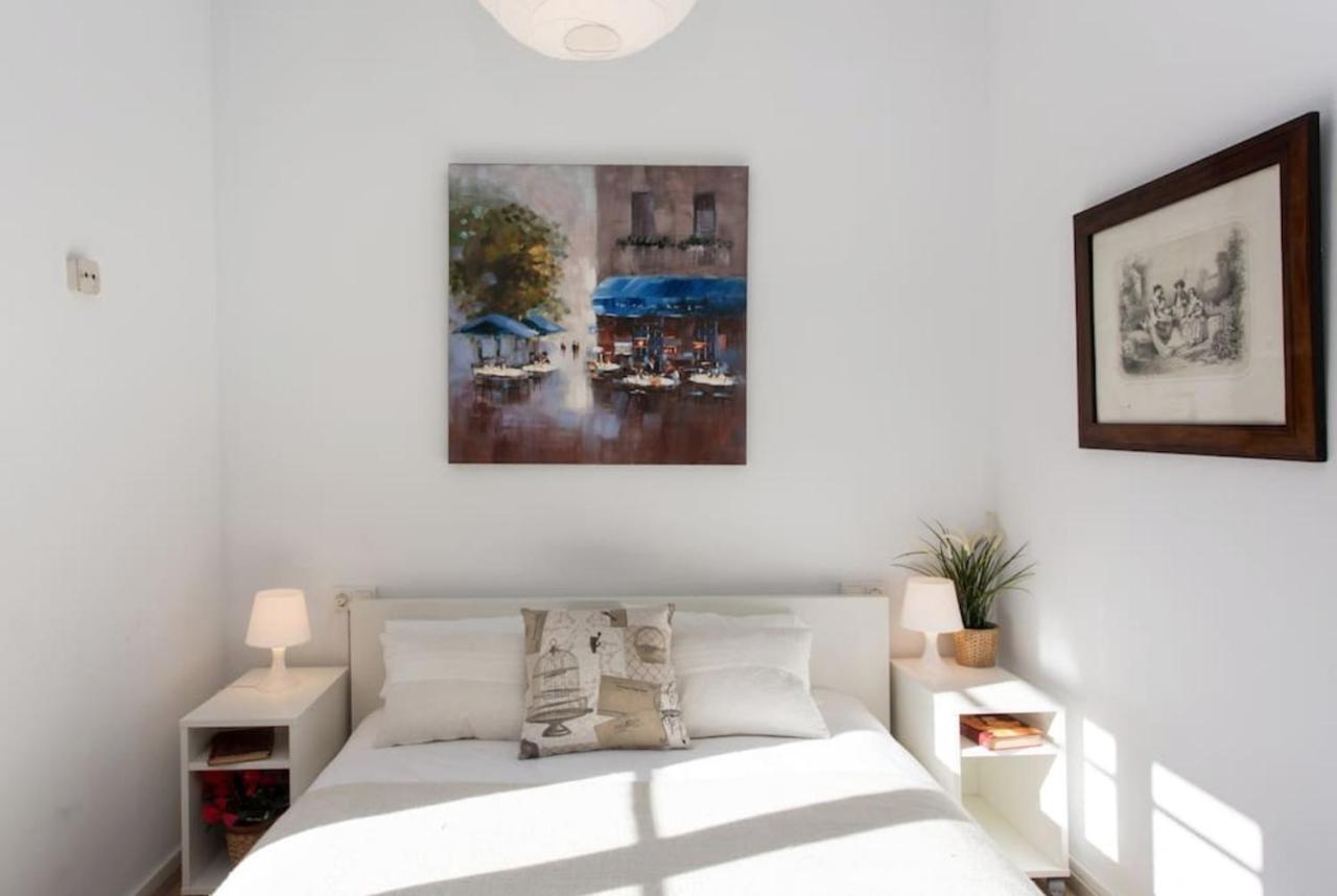 Priority Fira Apartments Barcelona Luaran gambar