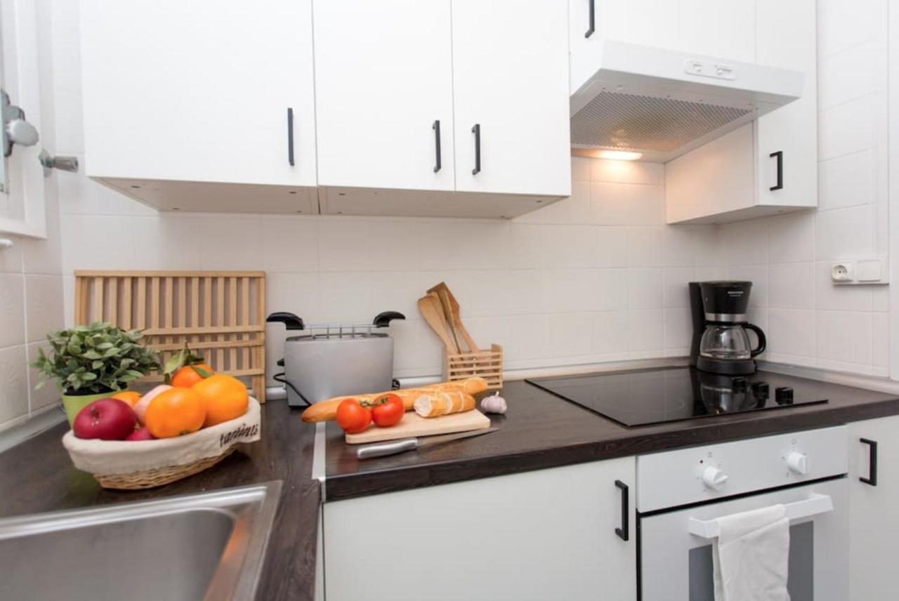 Priority Fira Apartments Barcelona Luaran gambar